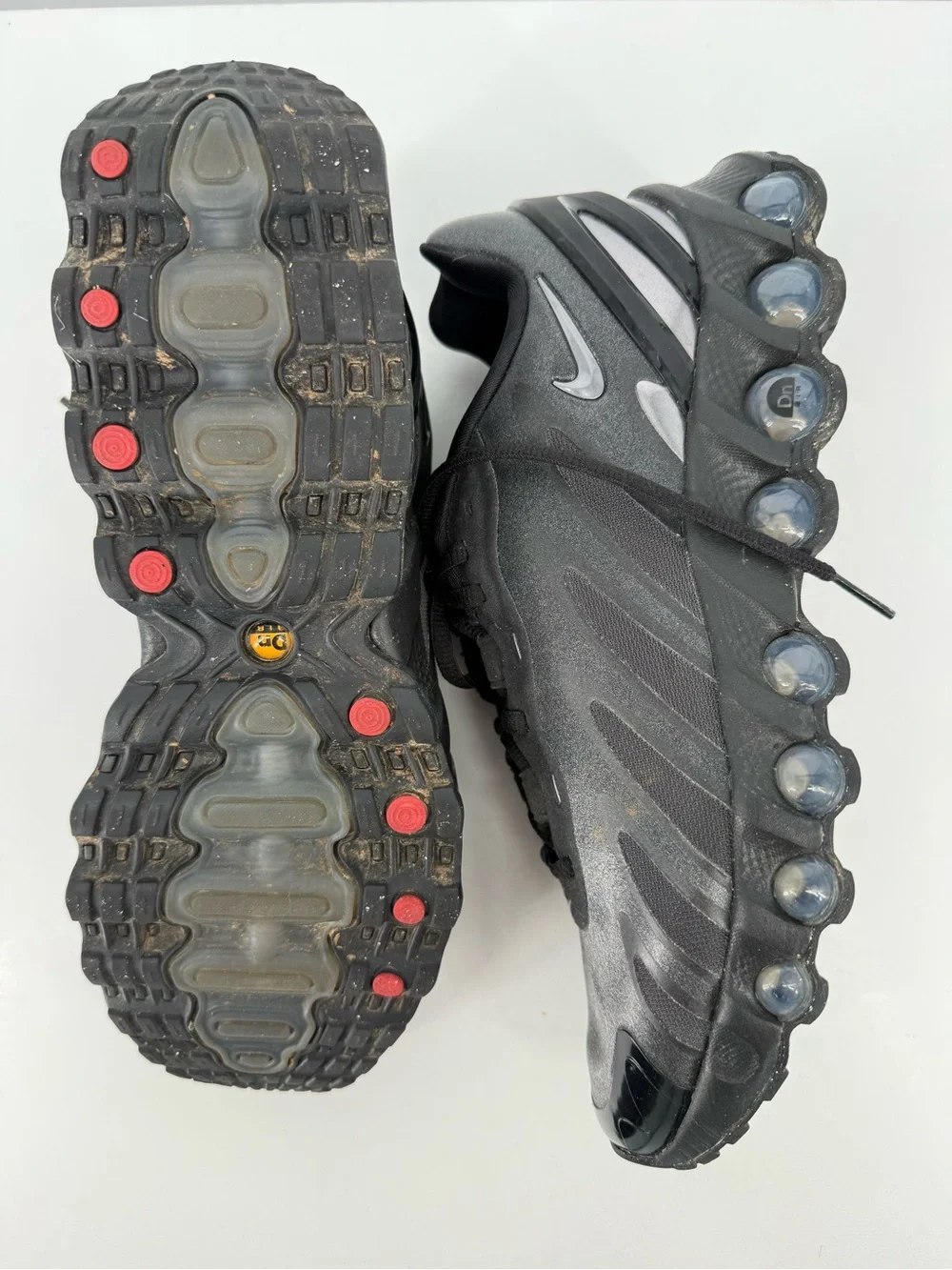Nike Air Max Women’s Black/Gray Running Sneakers